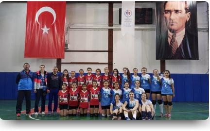 Okulumuz, Anadolu Yıldızlar Ligi Voleybol Kızlar 1.Final Grup Müsabakalarında Temsil Edildi.